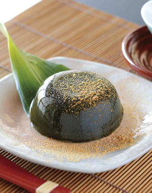 Uji Green Powdered Tea Warabimochi (Jelly made from bracken starch) (Kinako (soybean flour) powder included)