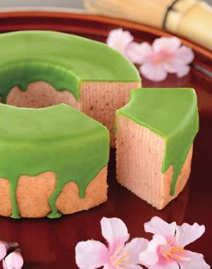 Cherry Blossom and Green Tea Baumkuchen<br/>
“Hitohira”